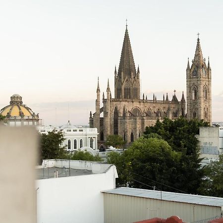 Апартаменты Loft Con Terraza Privada, Vista Al Expiatorio Гвадалахара Экстерьер фото