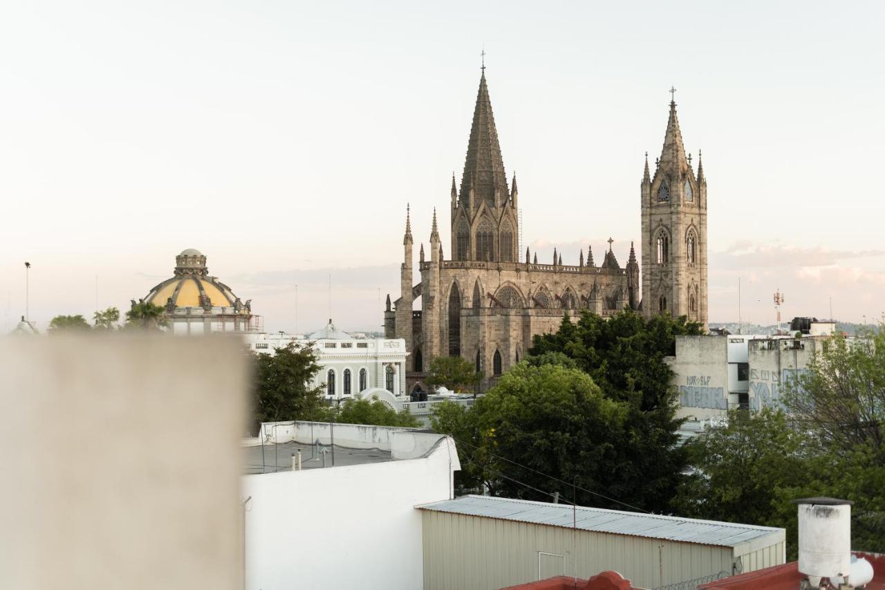 Апартаменты Loft Con Terraza Privada, Vista Al Expiatorio Гвадалахара Экстерьер фото